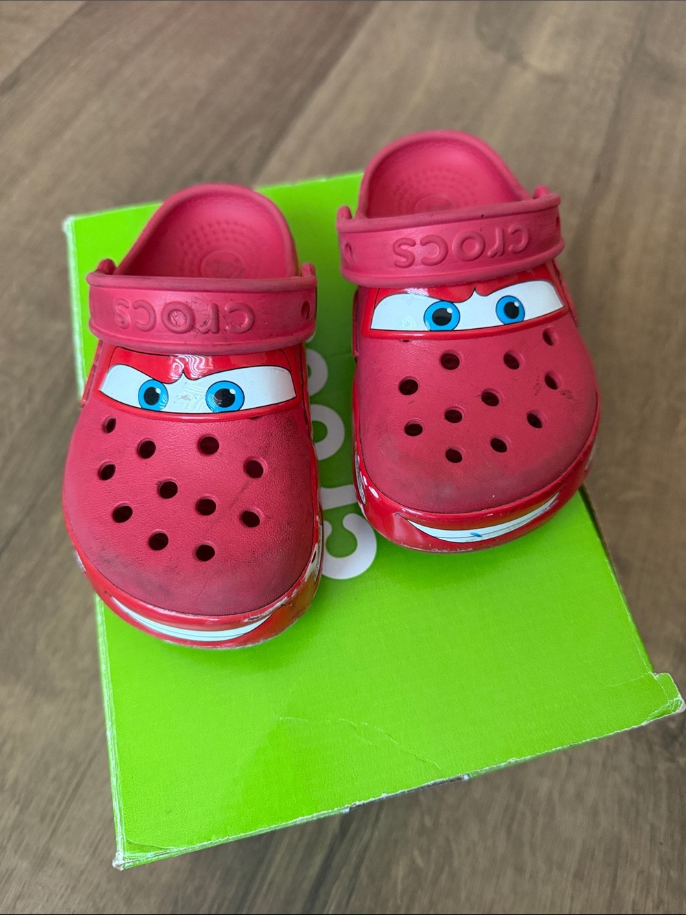 CROCS Red Lightning McQueen Kids size 10C